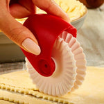 Decorating Plunger and Pastry Wheel Cutter Set