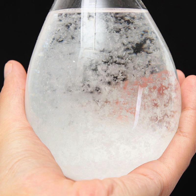 WEATHER PREDICTING STORM GLASS